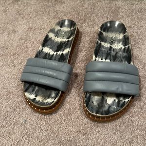 Vince camuto women slides